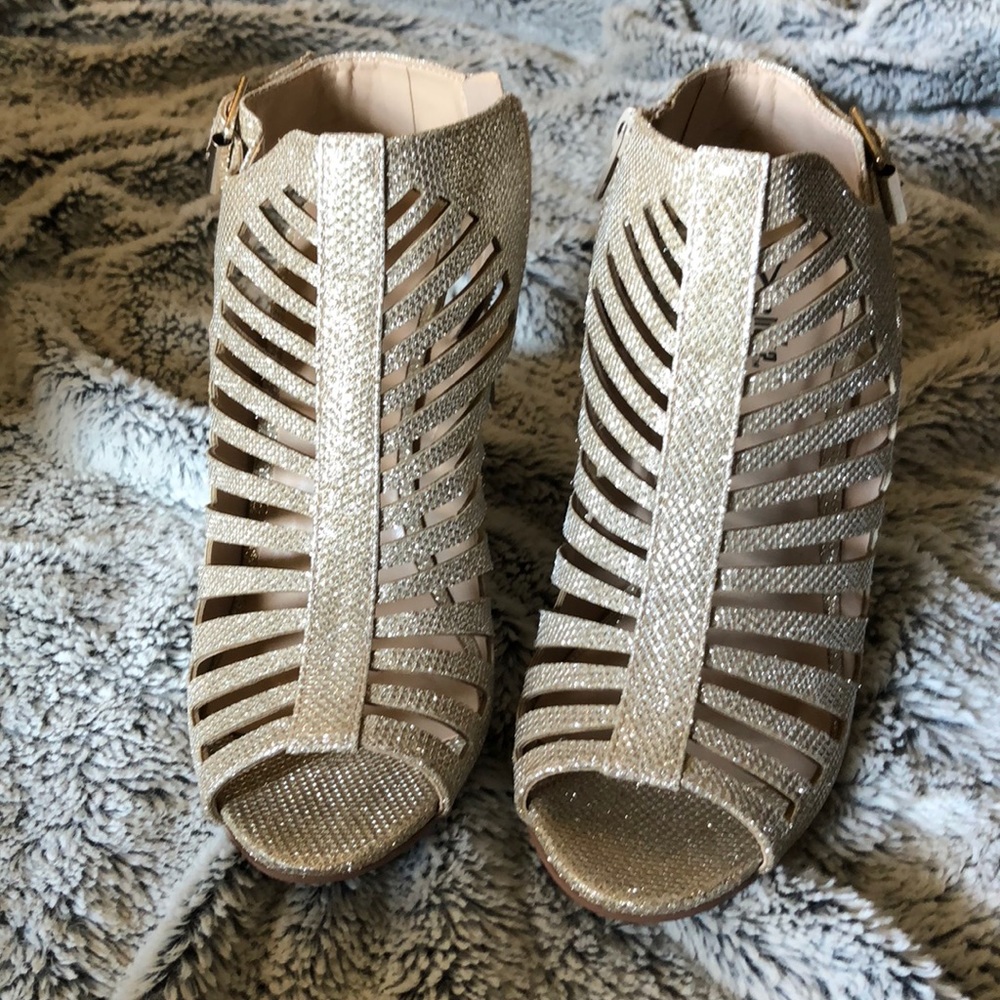 Women’s sparkle dress heels